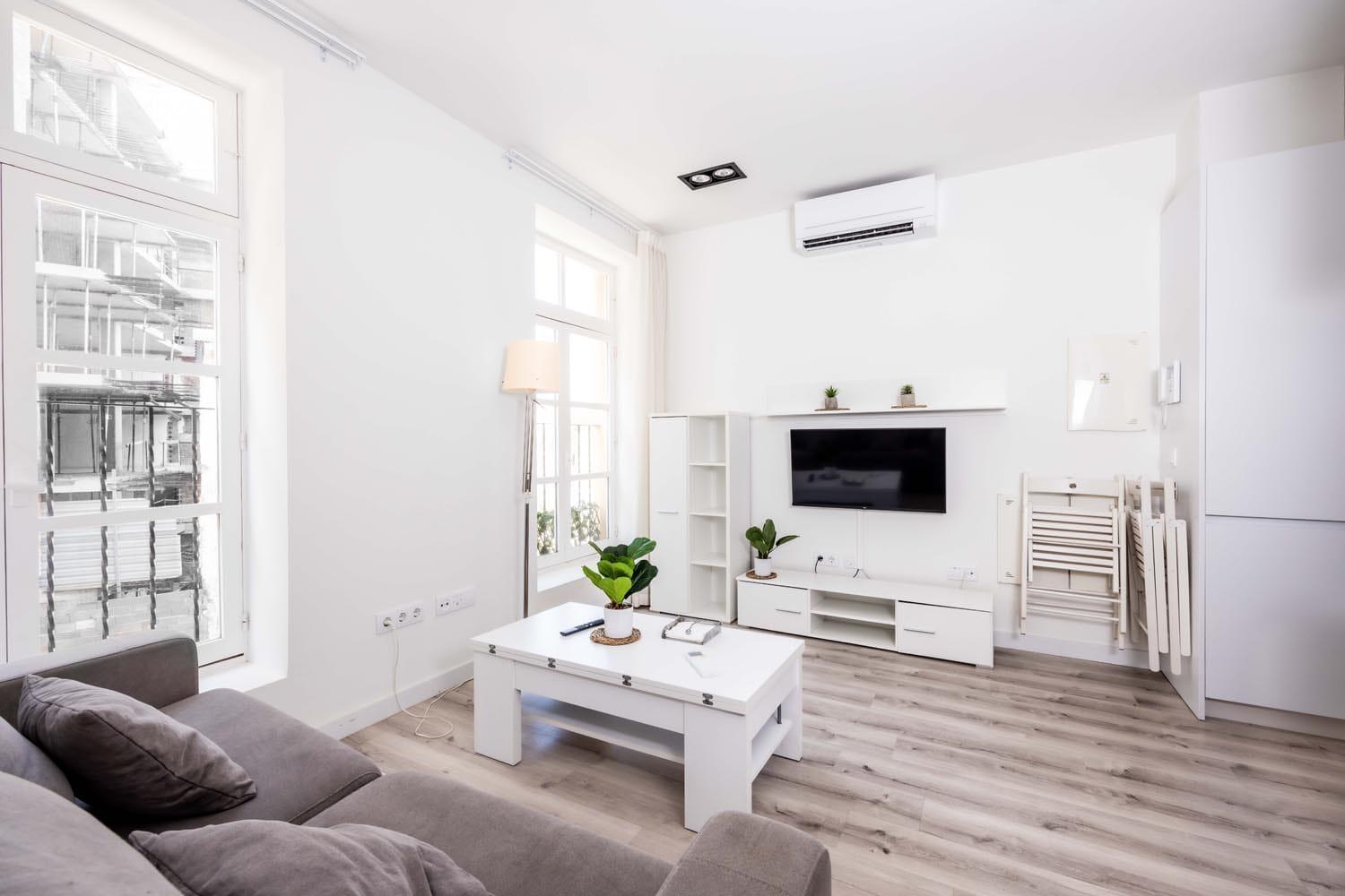 Apartamentos Turisticos Gran Via By Cartagenaspain מראה חיצוני תמונה